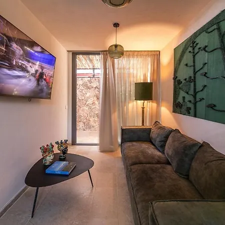 Vila Dependance Armonia - 100 Meters Walk From The